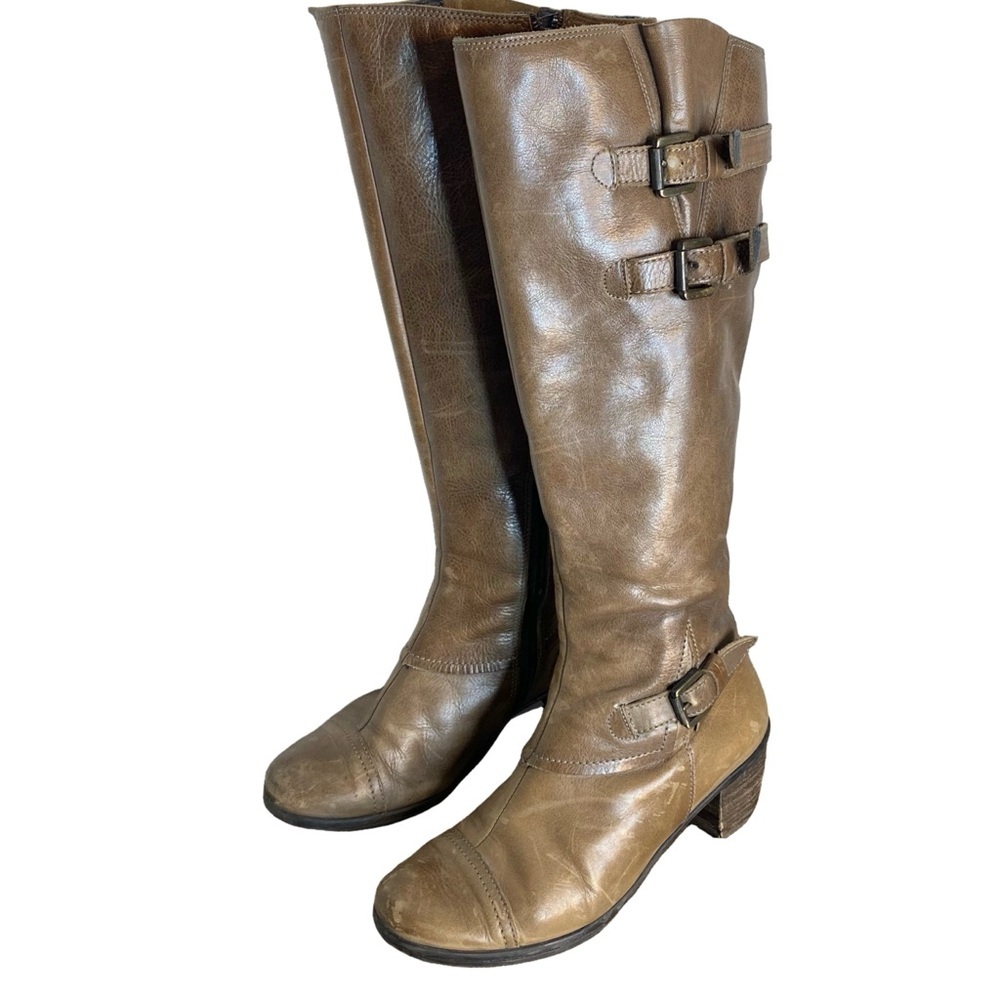 SOFTWAVES Tan Leather Knee-High Boots Riding Moto Buckles *Flaw*
